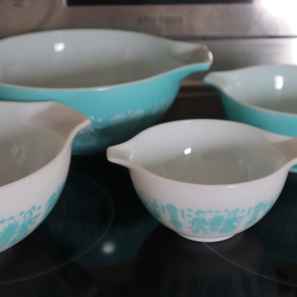 FULL SET PYREX AMISH BUTTERPRINT TURQUOISE CINDERELLA NESTING BOWLS - Picture 1 of 5
